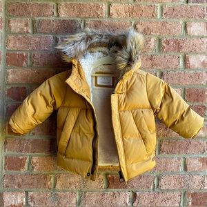 NWOT Baby Zara Down Puffer Coat. Faux fur trim